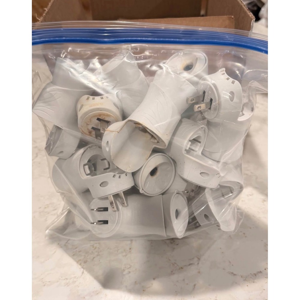 Lot of 14 Air Wick Scented Oil Warmer Plug In Diffusers White 360 Fragrance USED